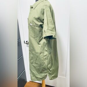 New Lee Brand green soft cotton long button down Top